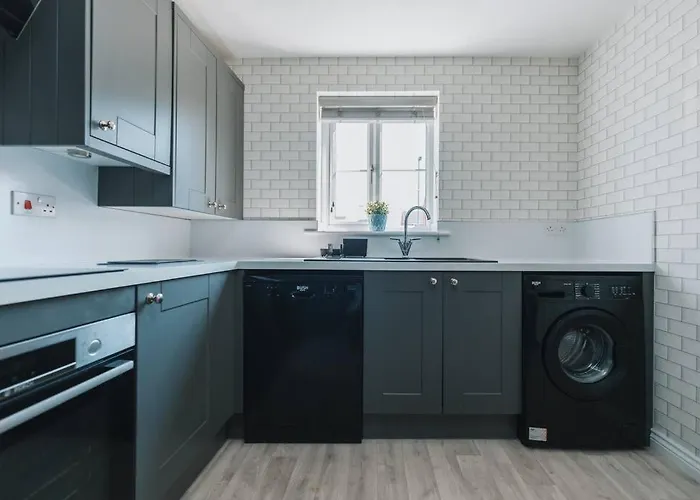 Hoskins House By Horizon Holiday home