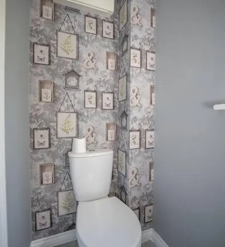 Hoskins House By Horizon Holiday home